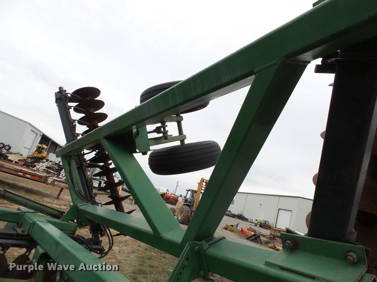 image for item DC6763 John Deere 630 tandem disk