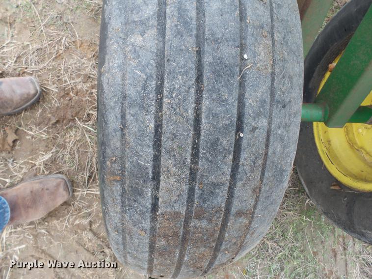 image for item DC6763 John Deere 630 tandem disk