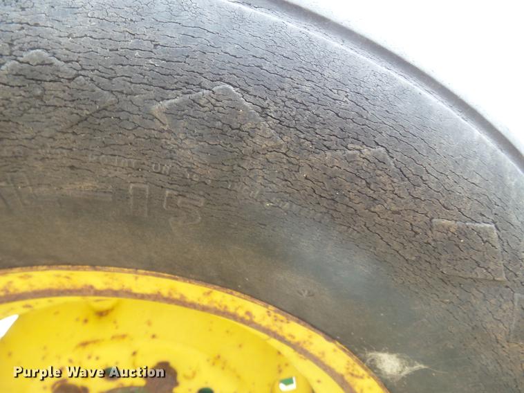 image for item DC6763 John Deere 630 tandem disk