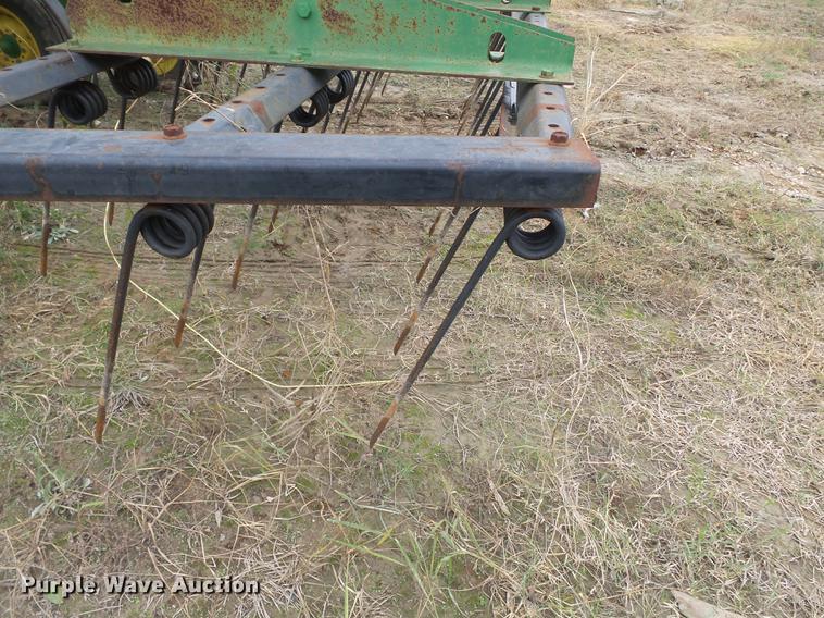 image for item DC6764 John Deere 980 field cultivator