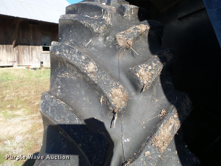 image for item DC6772 Case IH 3394 MFWD tractor