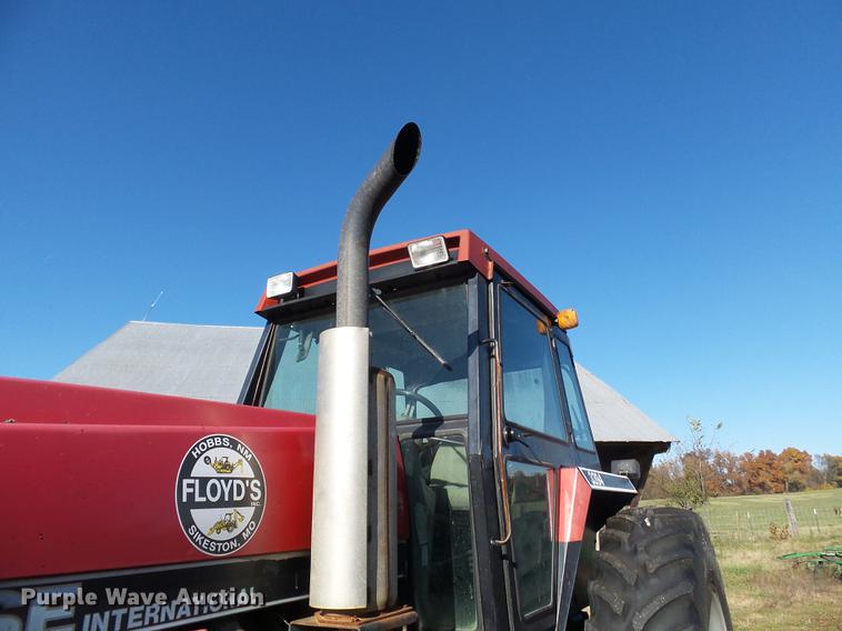 image for item DC6772 Case IH 3394 MFWD tractor