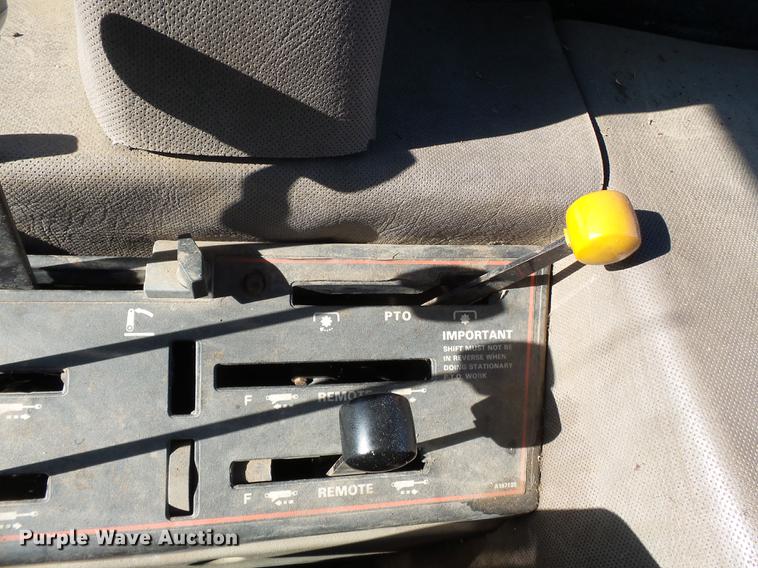 image for item DC6772 Case IH 3394 MFWD tractor