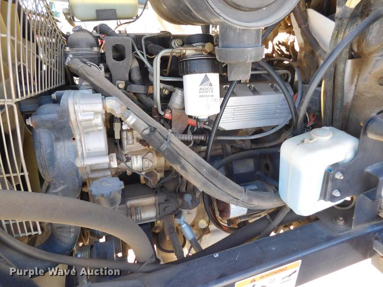 image for item DC8459 2002 SpraCoupe 4440 self-propelled sprayer