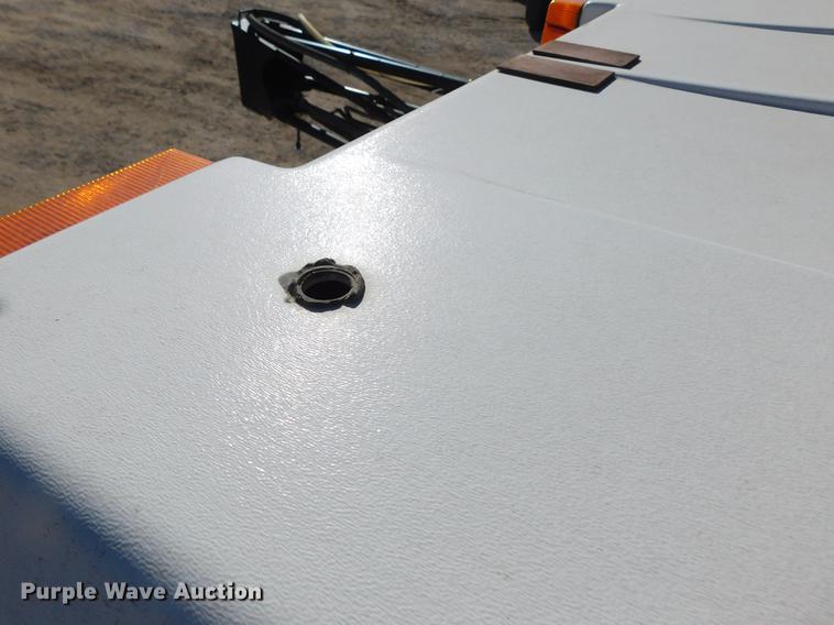 image for item DC8459 2002 SpraCoupe 4440 self-propelled sprayer