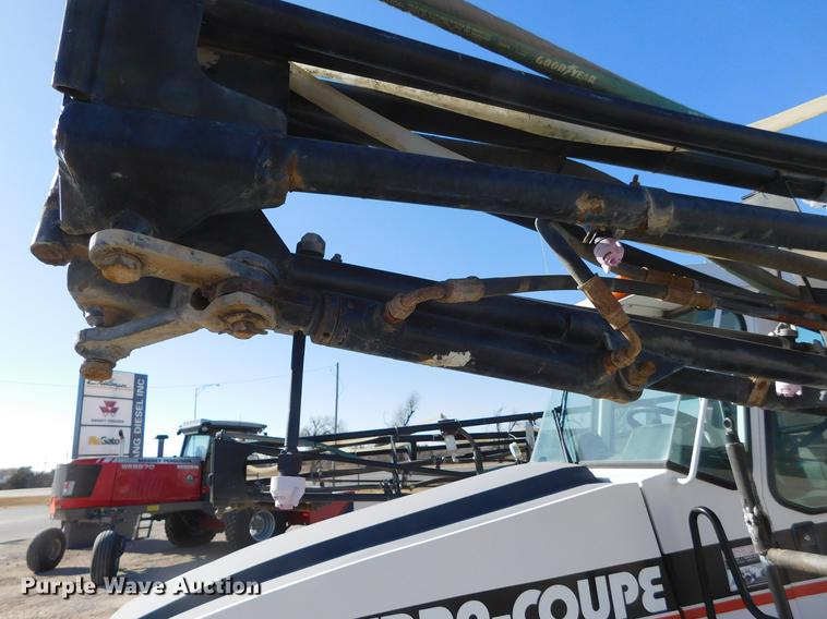 image for item DC8459 2002 SpraCoupe 4440 self-propelled sprayer