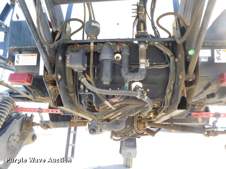 image for item DC8459 2002 SpraCoupe 4440 self-propelled sprayer