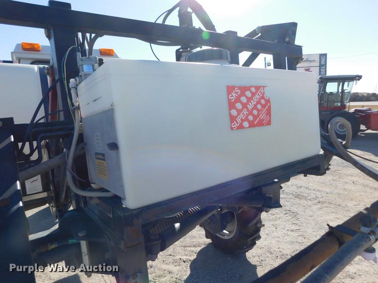 image for item DC8459 2002 SpraCoupe 4440 self-propelled sprayer