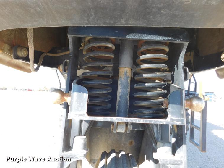 image for item DC8459 2002 SpraCoupe 4440 self-propelled sprayer