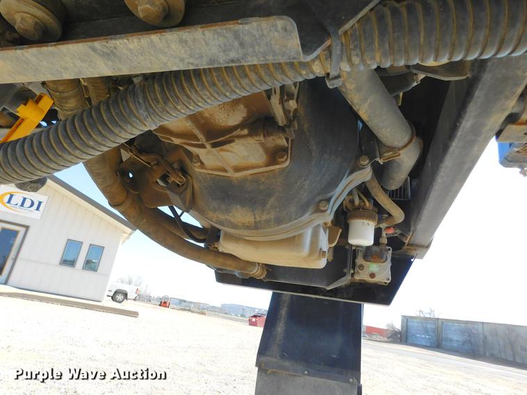 image for item DC8459 2002 SpraCoupe 4440 self-propelled sprayer