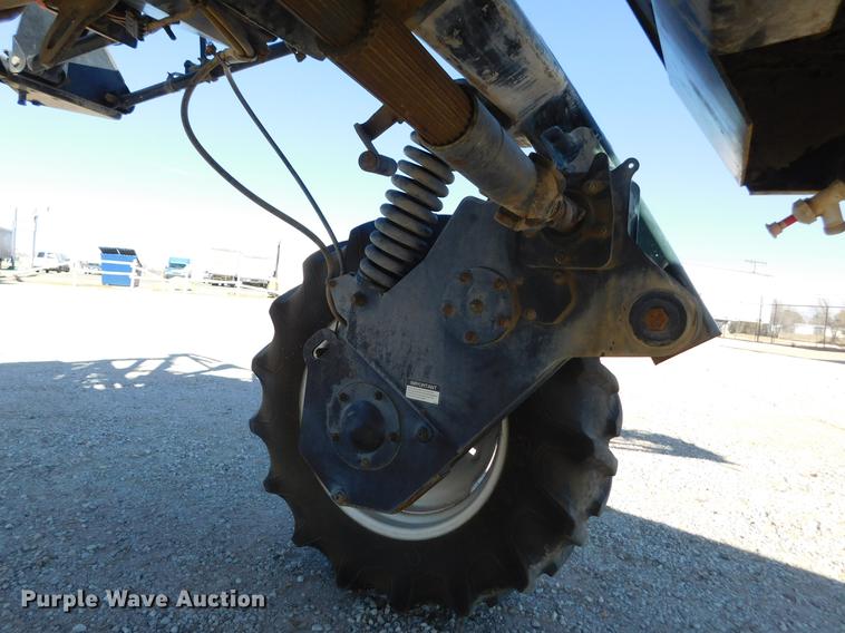 image for item DC8459 2002 SpraCoupe 4440 self-propelled sprayer