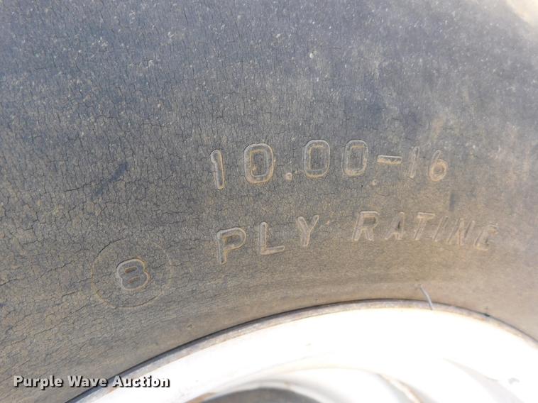 image for item DC8459 2002 SpraCoupe 4440 self-propelled sprayer