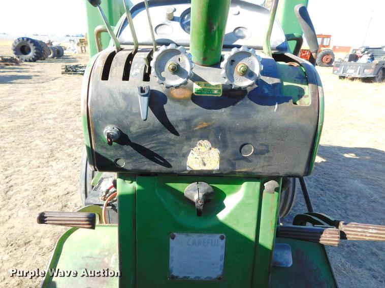 image for item DC8486 John Deere 4020 tractor