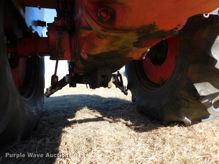 image for item DC8488 Case 930 Comfort King tractor