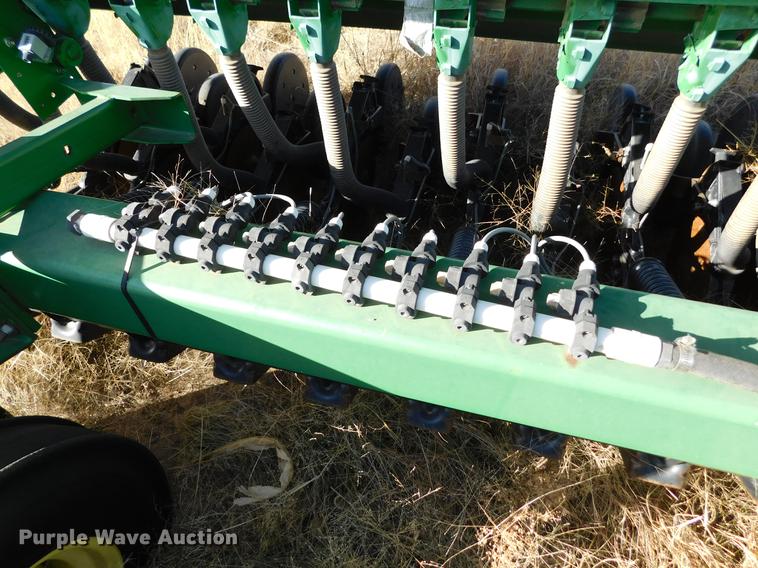 image for item DC8489 John Deere 455 grain drill