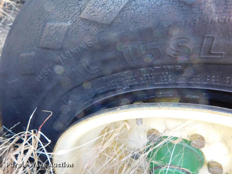 image for item DC8489 John Deere 455 grain drill