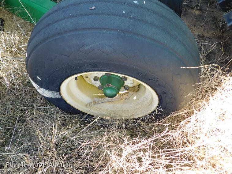 image for item DC8489 John Deere 455 grain drill
