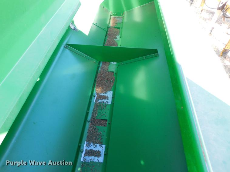 image for item DC8489 John Deere 455 grain drill
