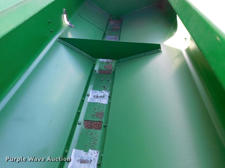 image for item DC8489 John Deere 455 grain drill