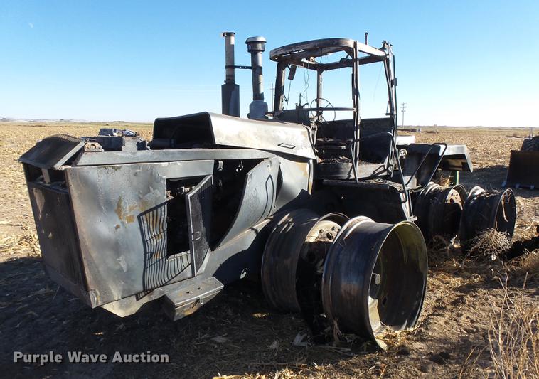 image for item DC8499 1993 John Deere 8770 4WD tractor