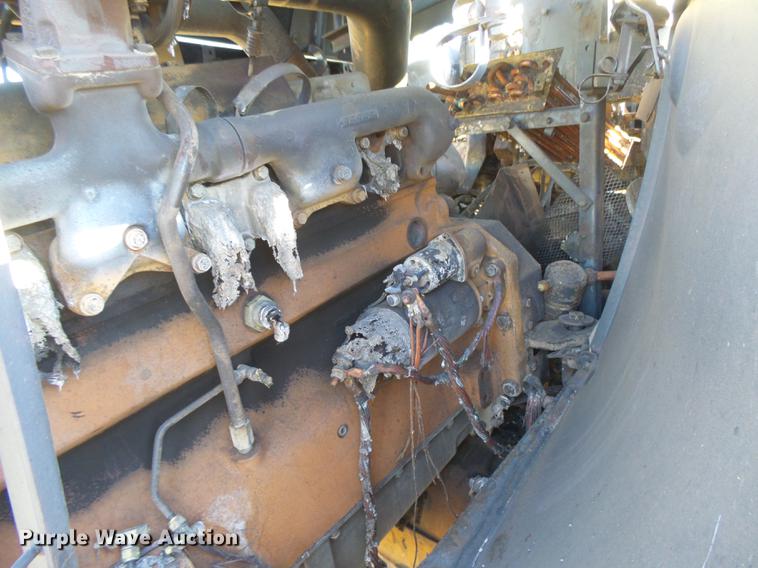 image for item DC8499 1993 John Deere 8770 4WD tractor