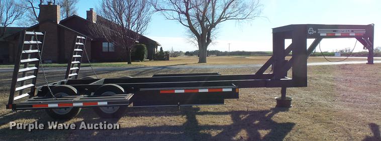 image for item DD1440 2009 Donahue EX6180 windrower trailer