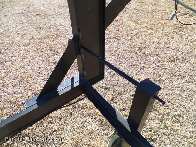 image for item DD1440 2009 Donahue EX6180 windrower trailer