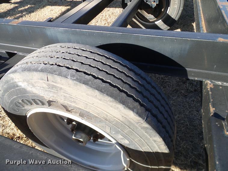 image for item DD1440 2009 Donahue EX6180 windrower trailer