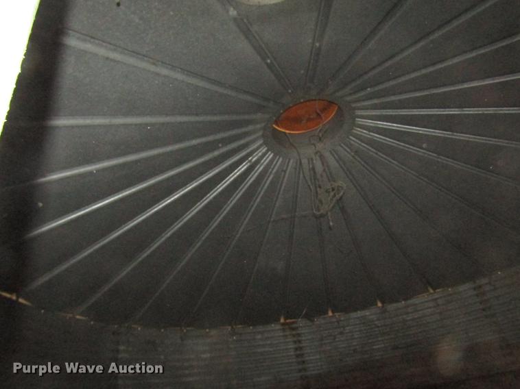 image for item DD2958 (2) grain bins