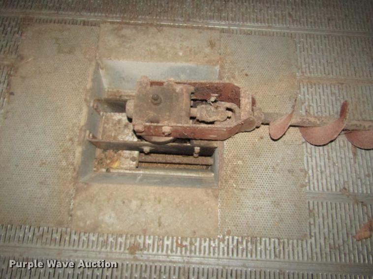 image for item DD2958 (2) grain bins