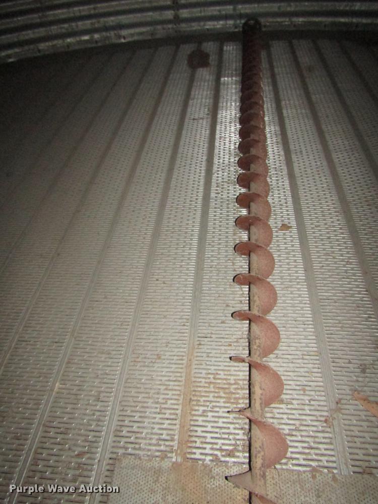 image for item DD2958 (2) grain bins