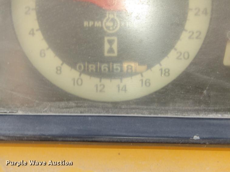 image for item DD2988 Ford 445 tractor