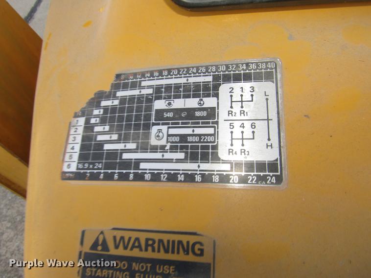 image for item DD2988 Ford 445 tractor