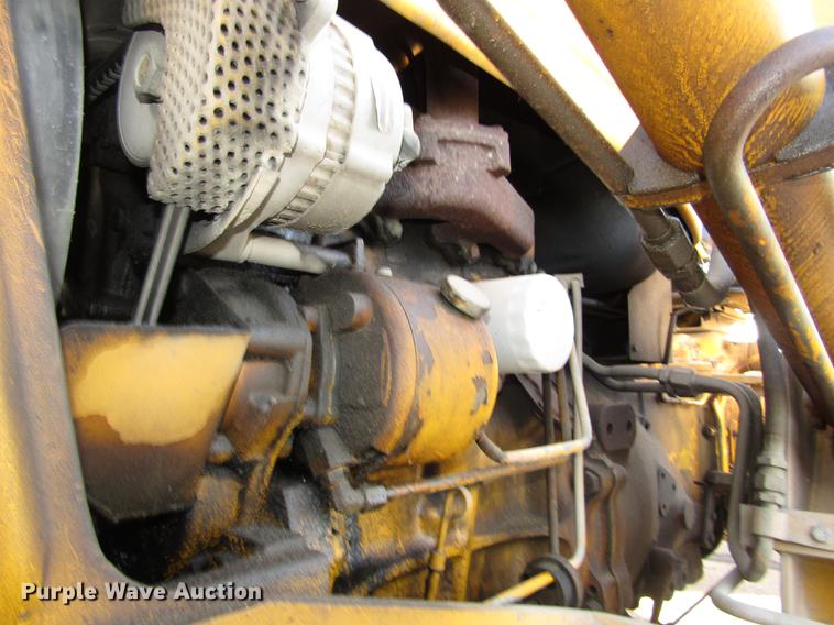 image for item DD2988 Ford 445 tractor