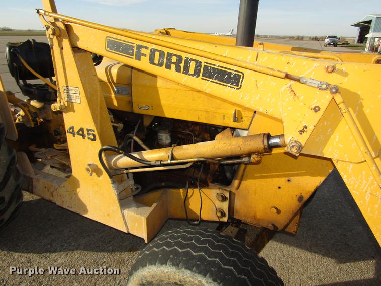 image for item DD2988 Ford 445 tractor