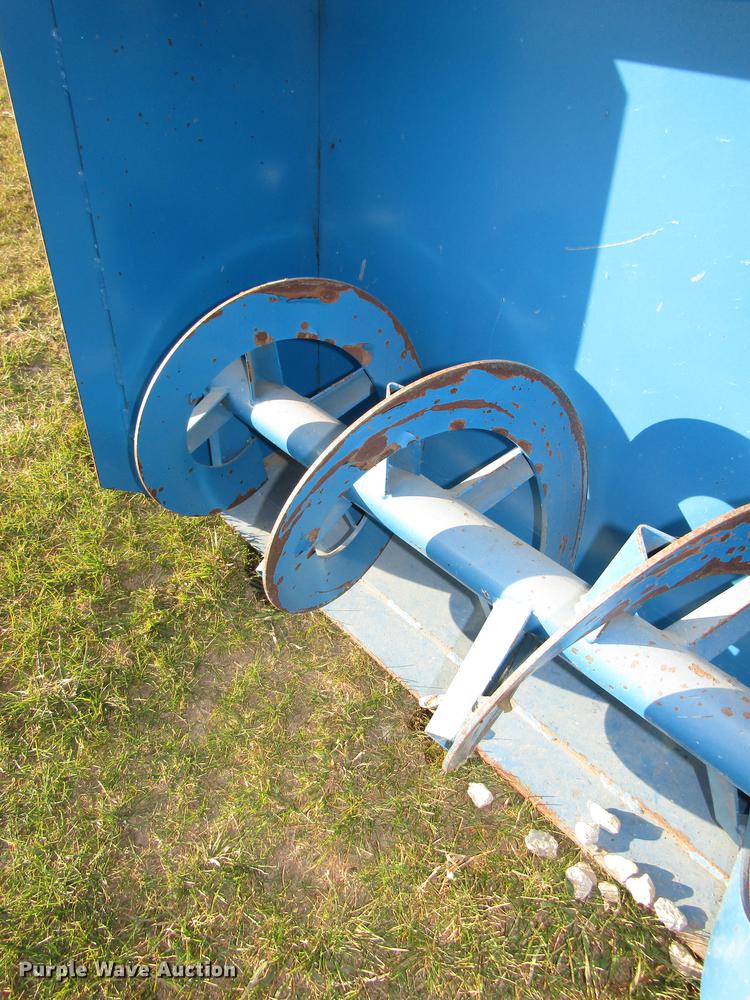 image for item DD2989 Snow Machines Corp. 1700 snow blower