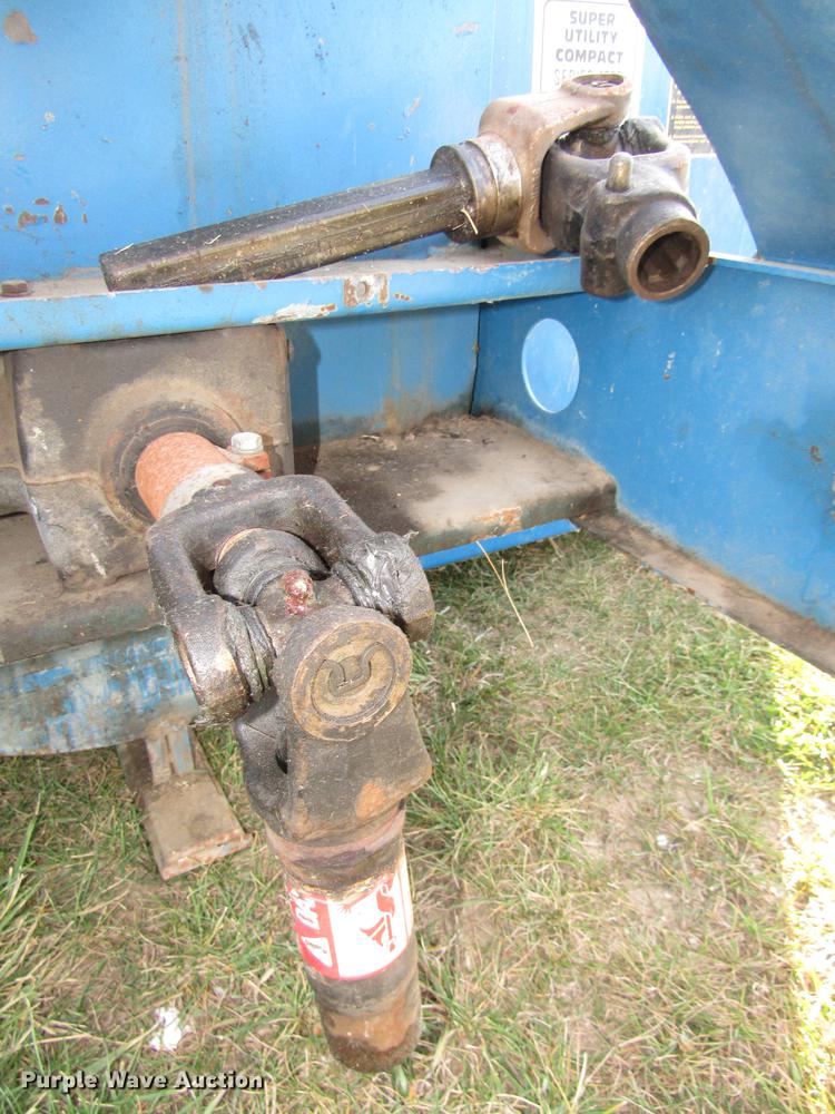 image for item DD2989 Snow Machines Corp. 1700 snow blower