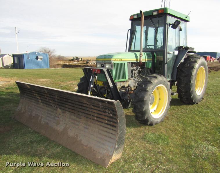 image for item DD2998 1996 John Deere 5500 MFWD tractor