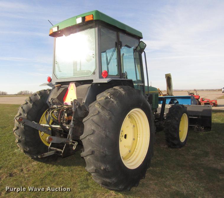 image for item DD2998 1996 John Deere 5500 MFWD tractor