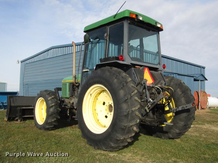 image for item DD2998 1996 John Deere 5500 MFWD tractor