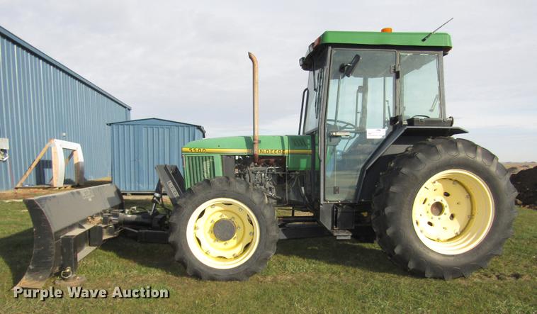 image for item DD2998 1996 John Deere 5500 MFWD tractor