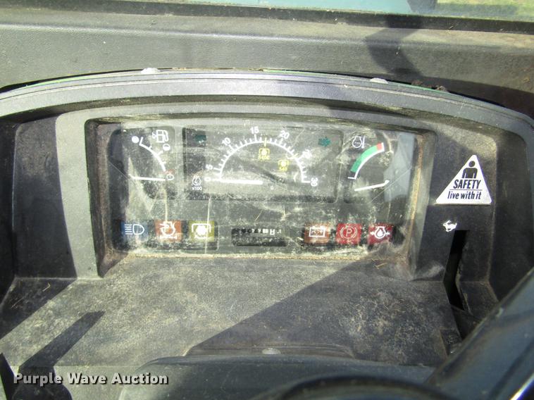 image for item DD2998 1996 John Deere 5500 MFWD tractor