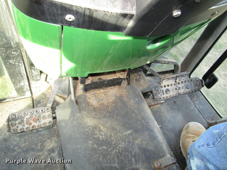 image for item DD2998 1996 John Deere 5500 MFWD tractor