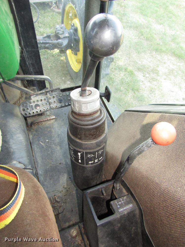 image for item DD2998 1996 John Deere 5500 MFWD tractor