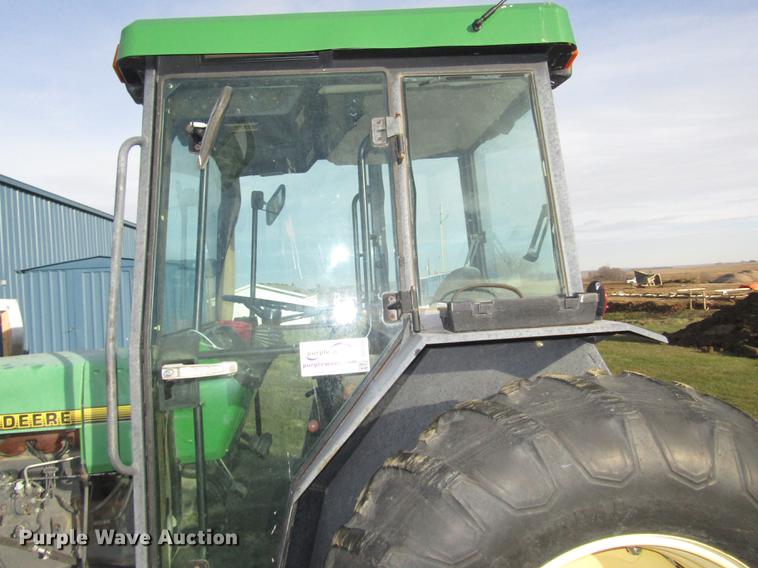 image for item DD2998 1996 John Deere 5500 MFWD tractor