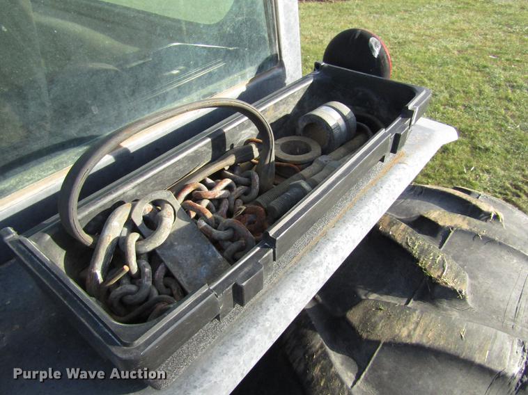 image for item DD2998 1996 John Deere 5500 MFWD tractor