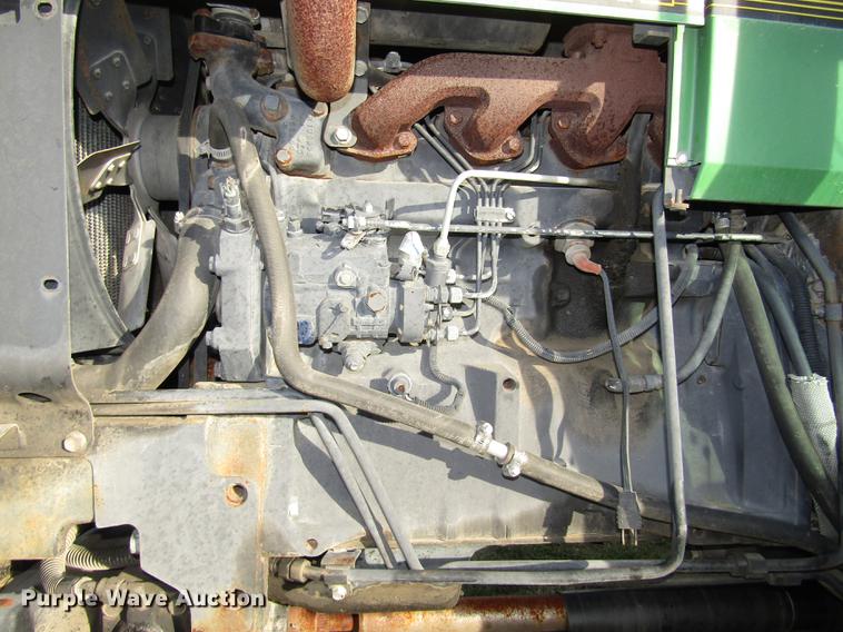 image for item DD2998 1996 John Deere 5500 MFWD tractor