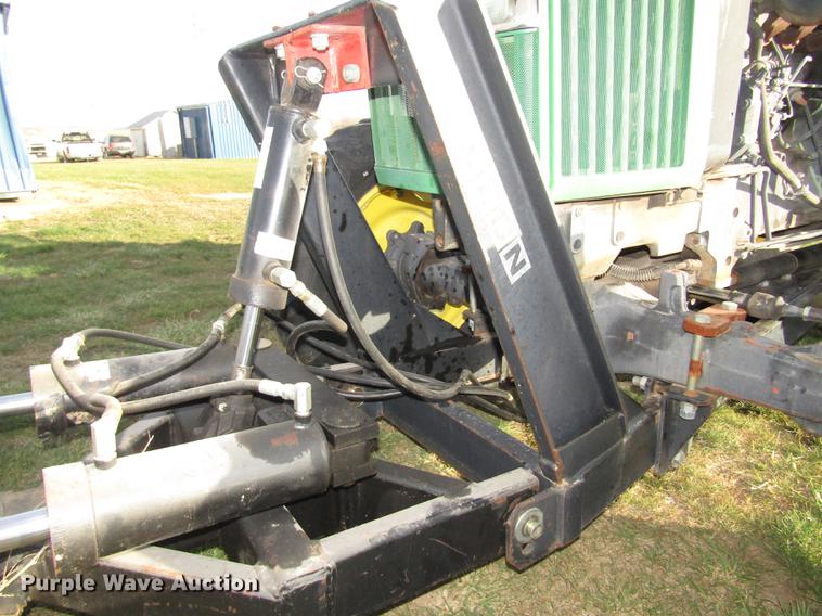 image for item DD2998 1996 John Deere 5500 MFWD tractor