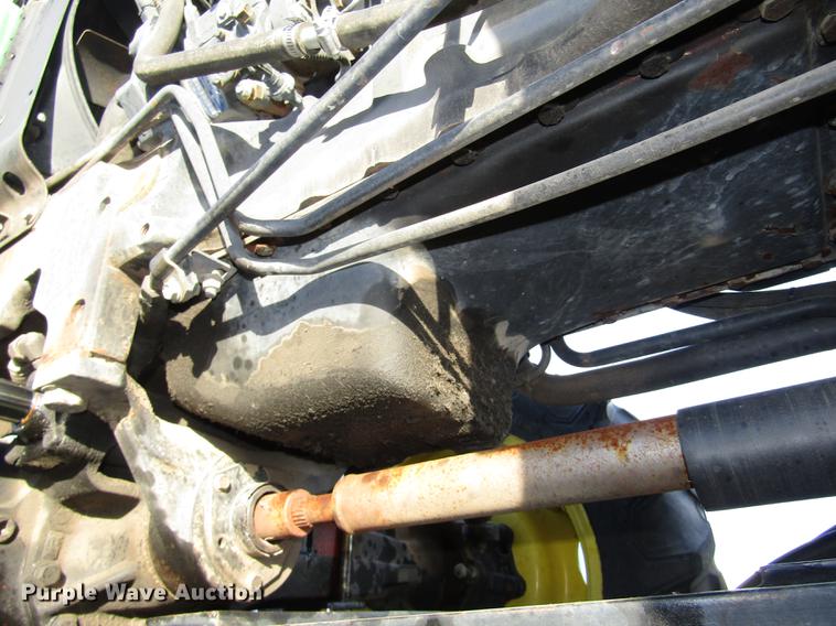 image for item DD2998 1996 John Deere 5500 MFWD tractor