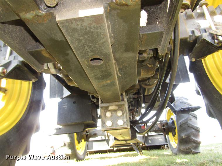 image for item DD2998 1996 John Deere 5500 MFWD tractor